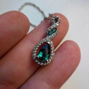 Kay Jewelers Silver Necklace with Green Gemstone